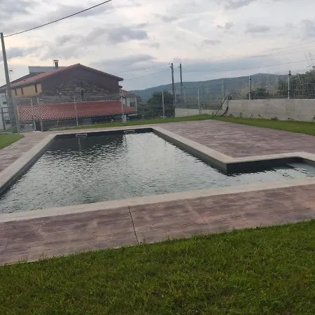 Pensionat Armada Sacra A Teixeira Ourense