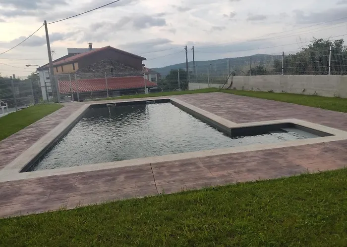 Pensionat Armada Sacra A Teixeira Ourense